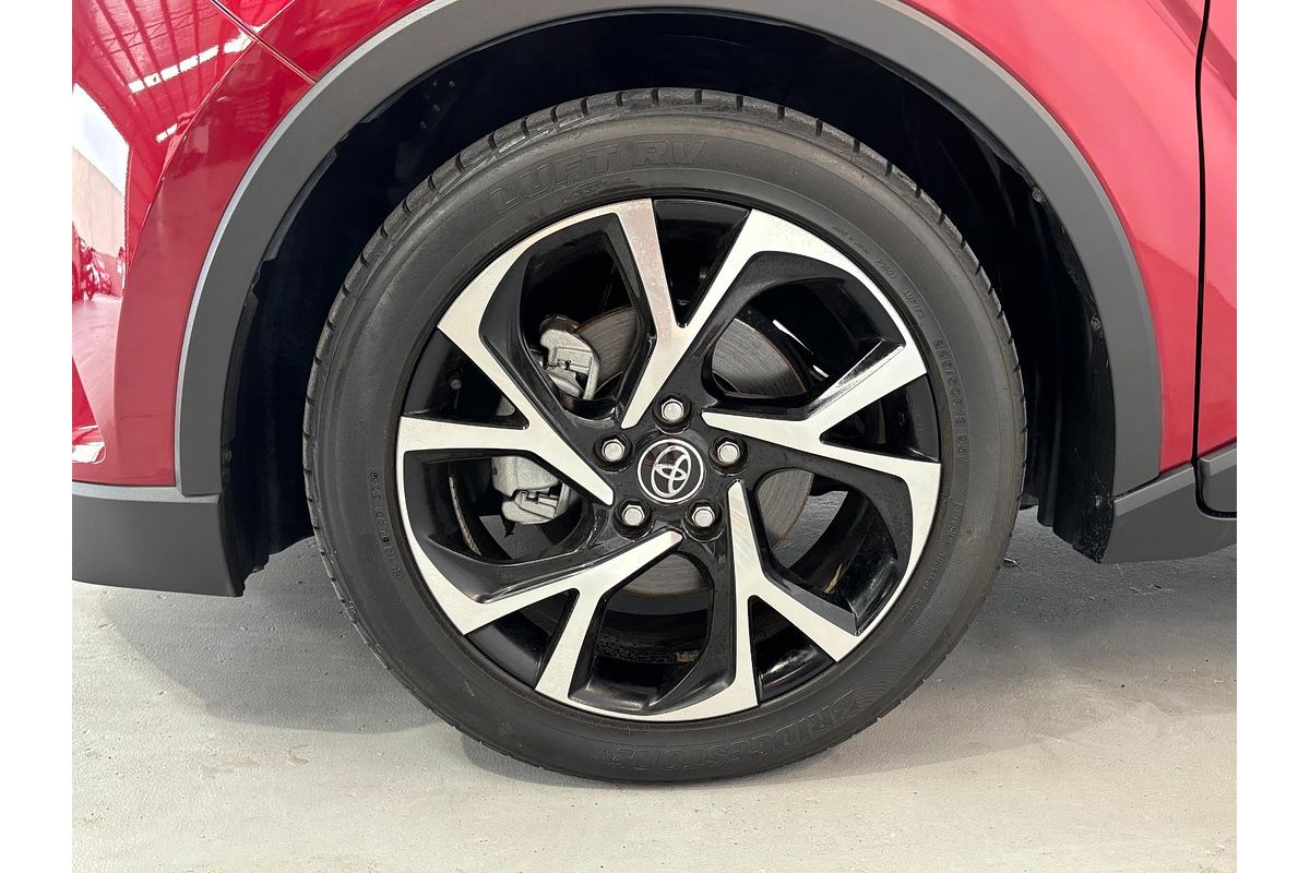 2017 Toyota C-HR ZYX10
