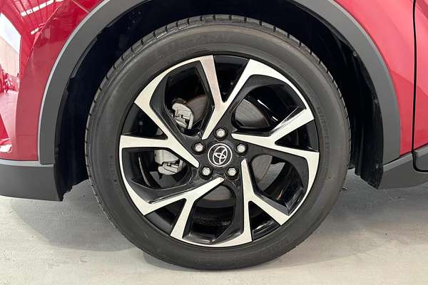 2017 Toyota C-HR ZYX10