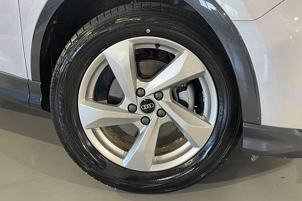 2022 Audi Q3 35 TFSI F3