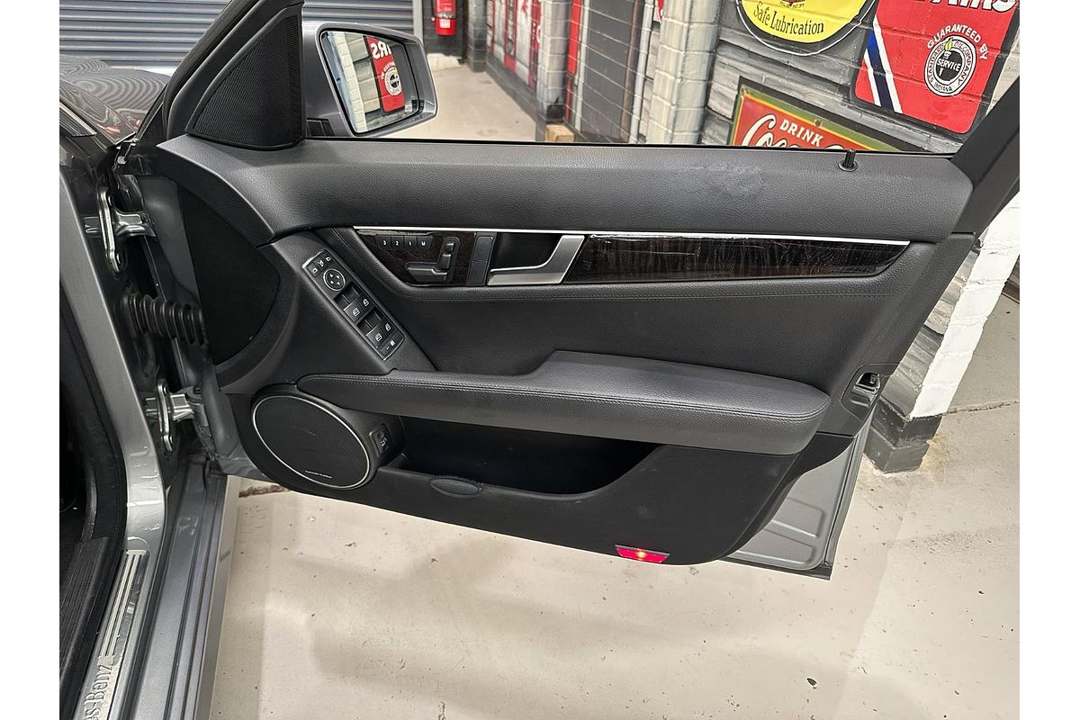 2012 Mercedes-Benz C-Class C250 CDI BlueEFFICIENCY Avantgarde W204
