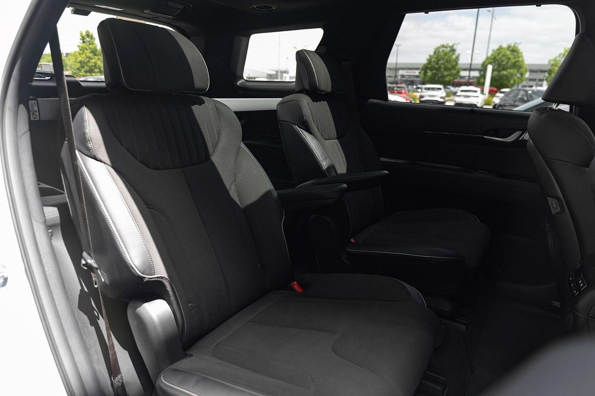 2024 Hyundai Palisade Calligraphy Black Ink LX2.V5