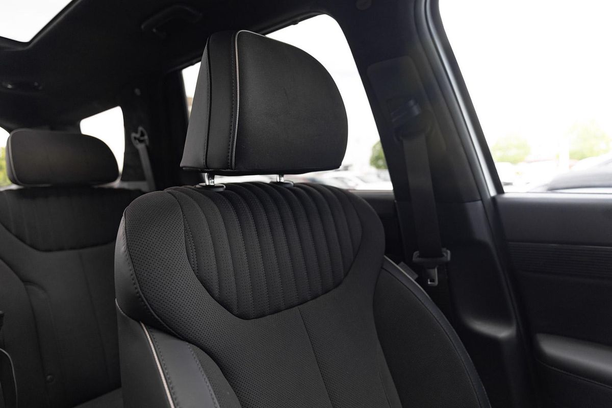 2024 Hyundai Palisade Calligraphy Black Ink LX2.V5