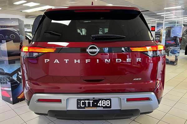 2023 Nissan Pathfinder Ti-L R53