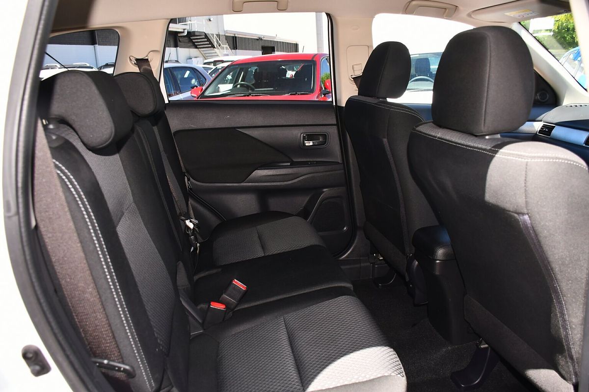 2015 Mitsubishi Outlander LS ZK