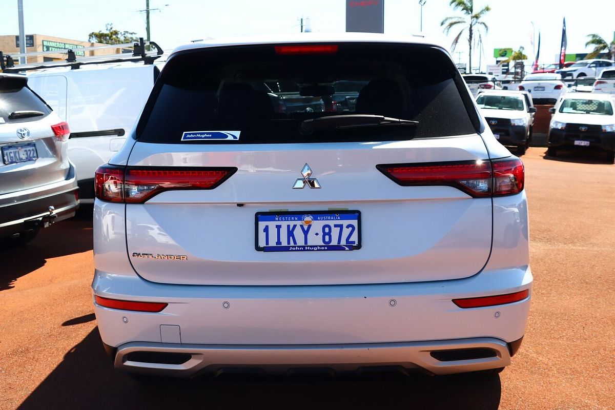 2023 Mitsubishi Outlander LS ZM