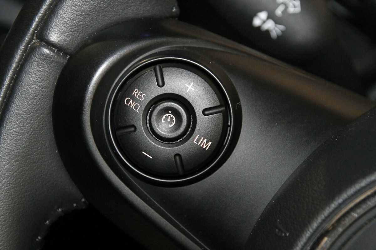 2021 MINI Hatch Cooper Classic F56 LCI