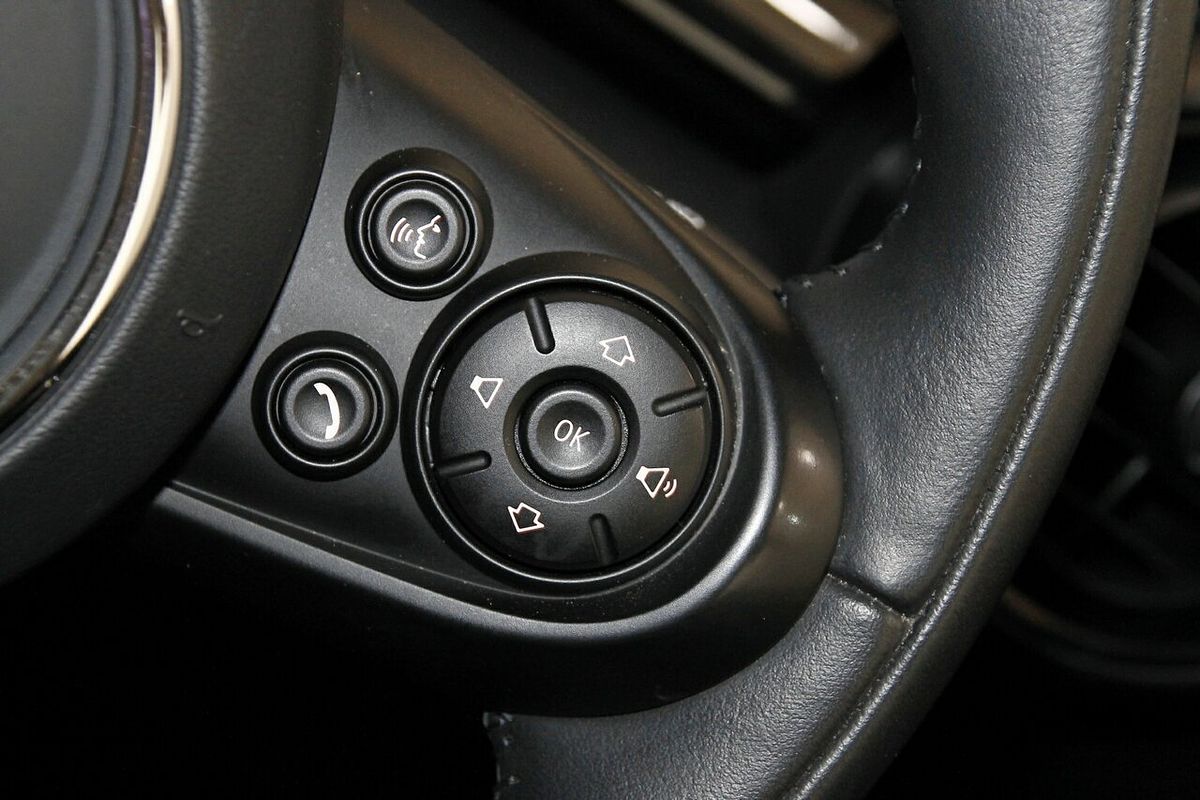 2021 MINI Hatch Cooper Classic F56 LCI