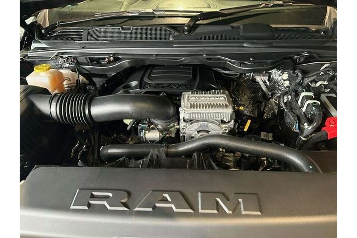 2024 RAM 1500 Laramie Sport RamBox DT 4X4 SWB