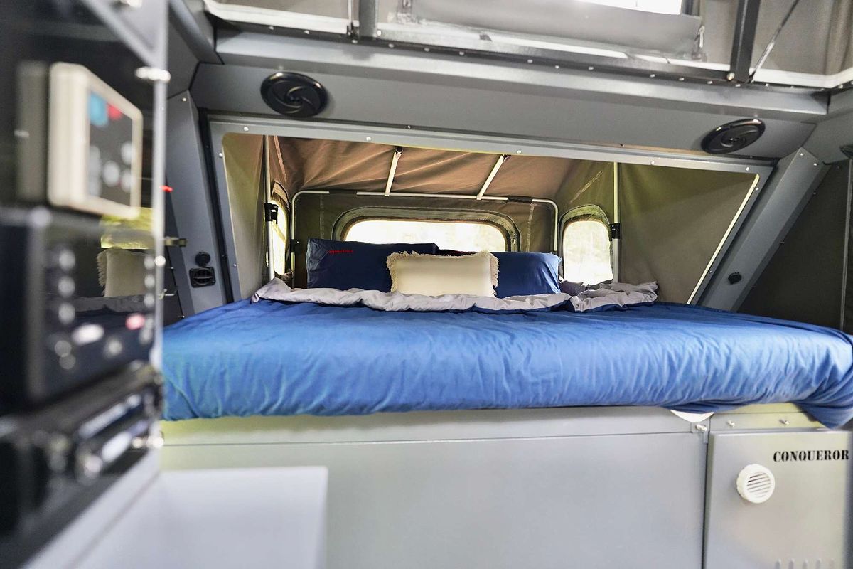 2022 Conqueror Off Road Campers UEV-490 Platinum UEV-490 PLAT