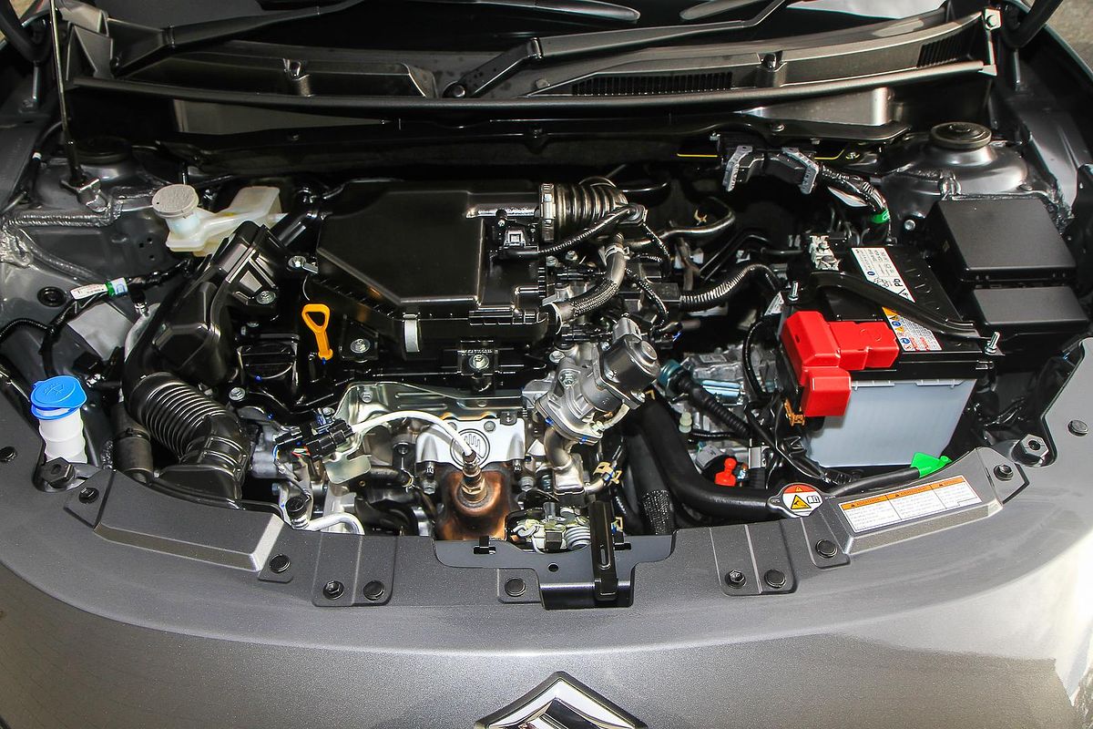 2024 Suzuki Swift Hybrid UZ
