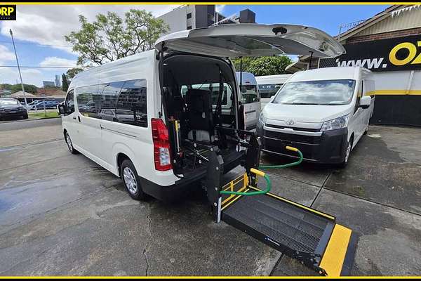 2020 Toyota Hiace Commuter GDH322R