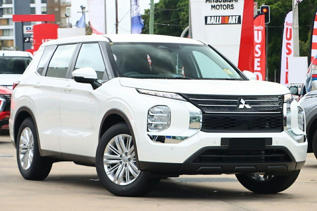 2024 Mitsubishi Outlander ES ZM