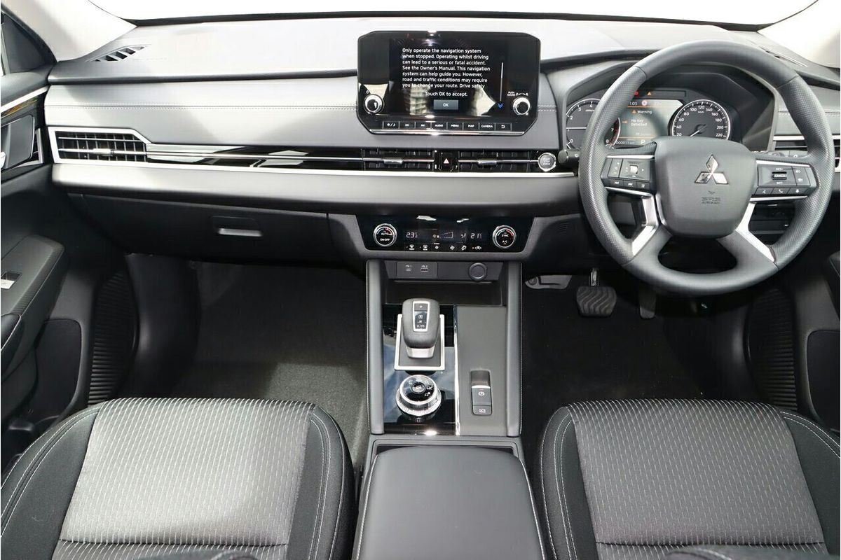 2024 Mitsubishi Outlander ES ZM