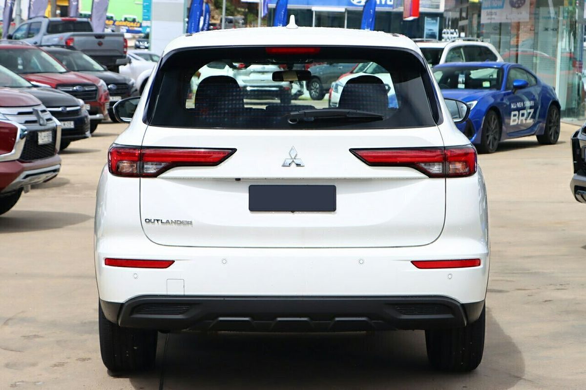 2024 Mitsubishi Outlander ES ZM