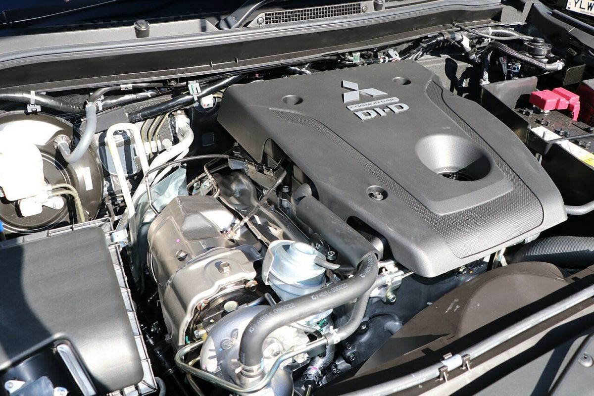 2024 Mitsubishi Pajero Sport GLS QG