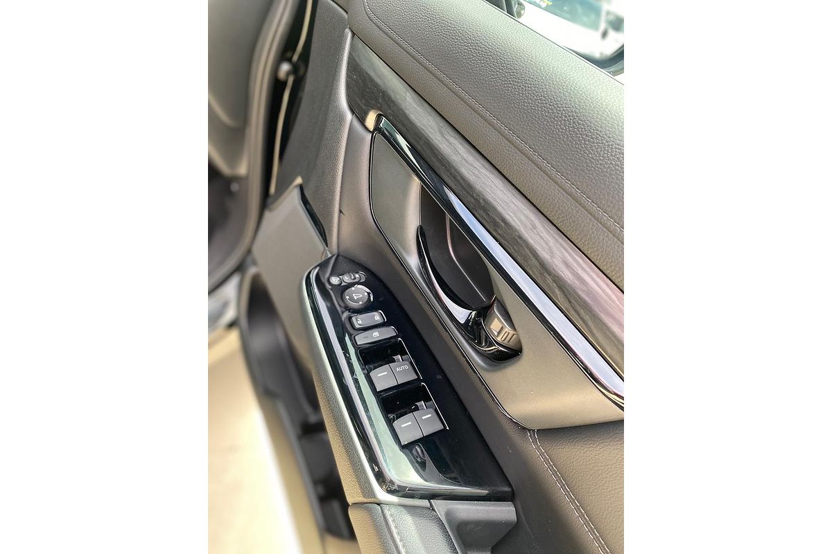2023 Honda CR-V Black Edition RW