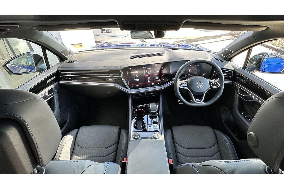 2024 Volkswagen Touareg R RC