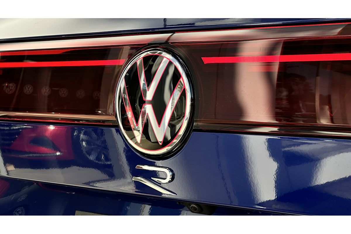 2024 Volkswagen Touareg R RC