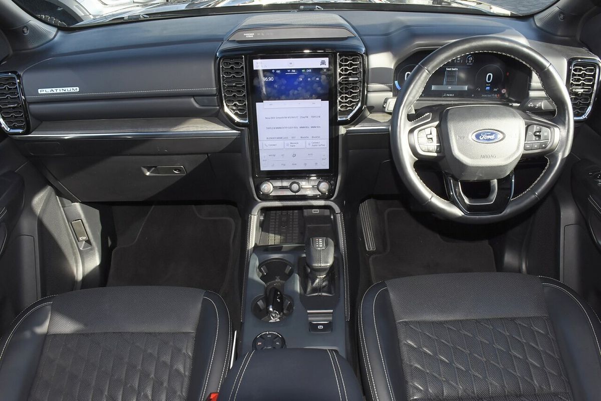 2022 Ford Everest Platinum