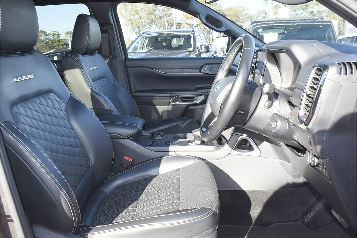 2022 Ford Everest Platinum