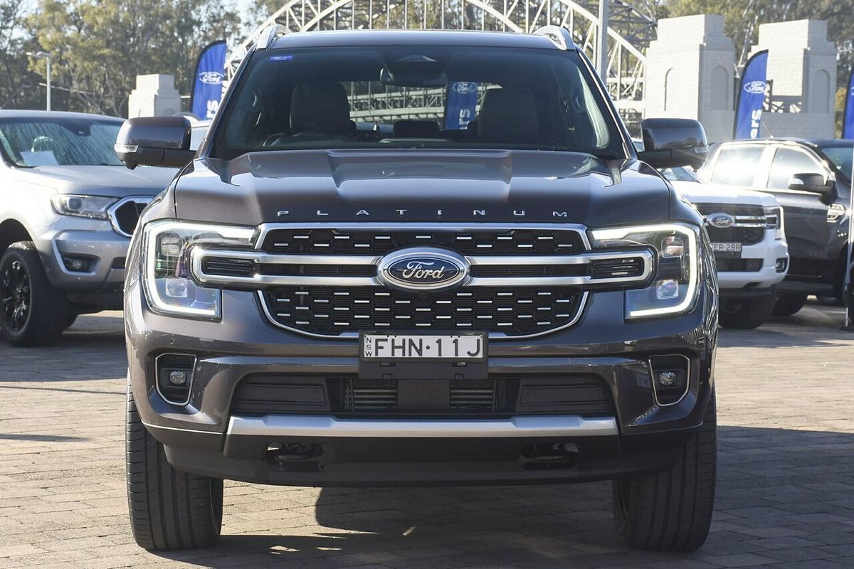 2022 Ford Everest Platinum