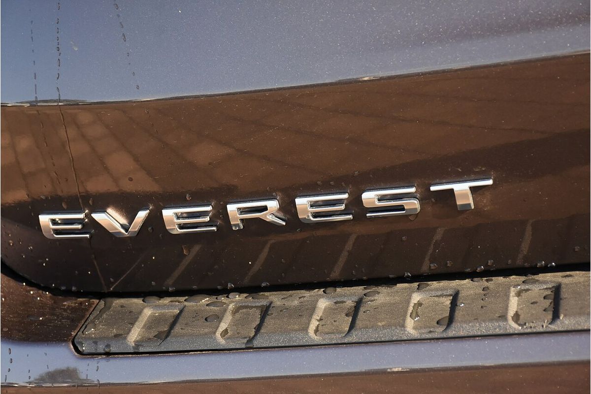 2022 Ford Everest Platinum