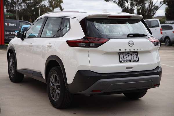 2024 Nissan X-TRAIL ST T33