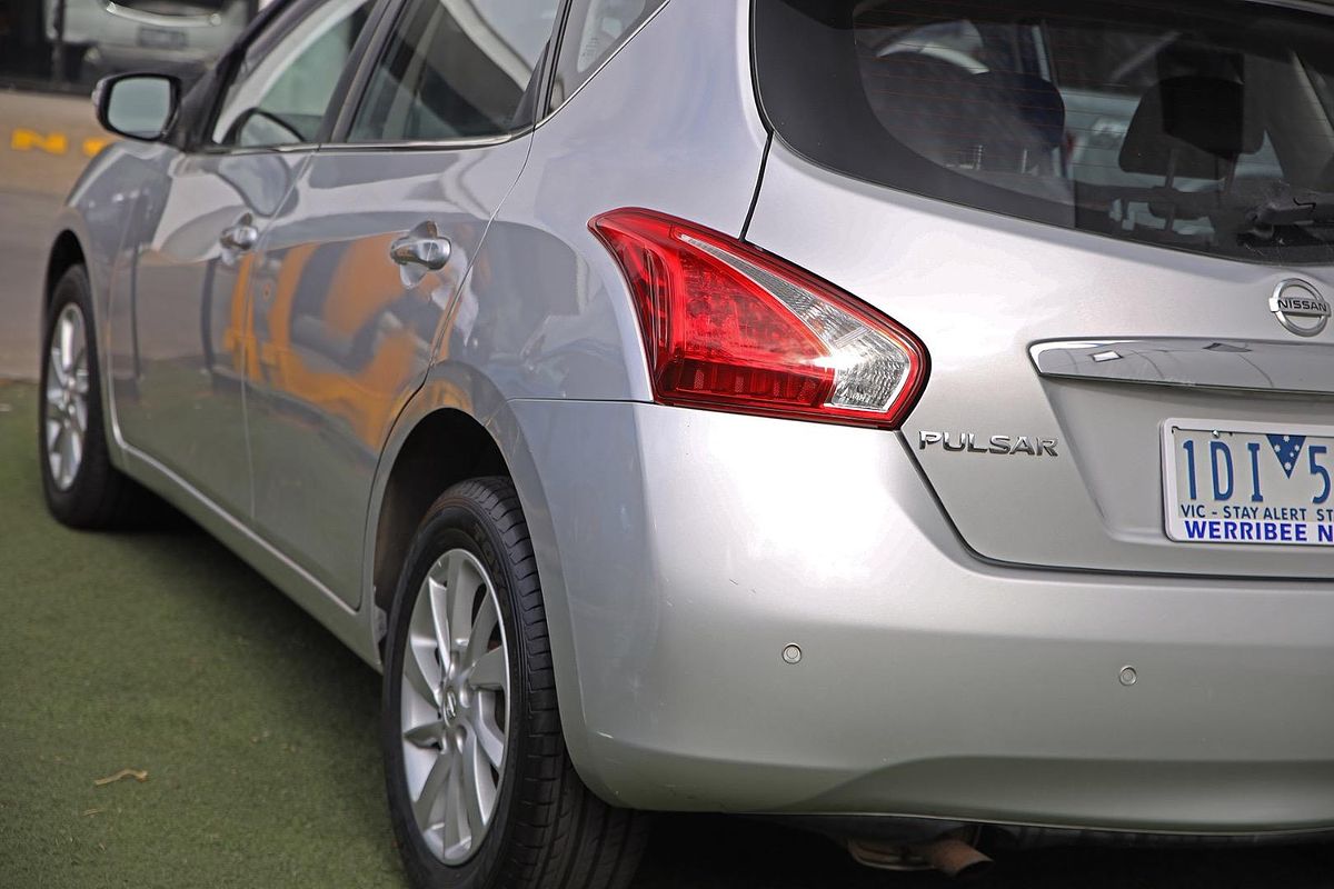 2013 Nissan Pulsar ST-L C12