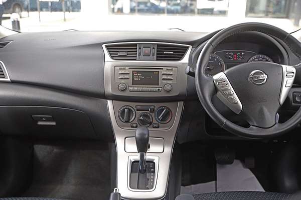 2013 Nissan Pulsar ST-L C12