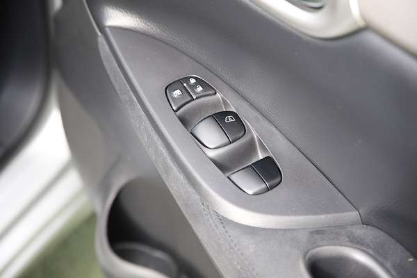 2013 Nissan Pulsar ST-L C12