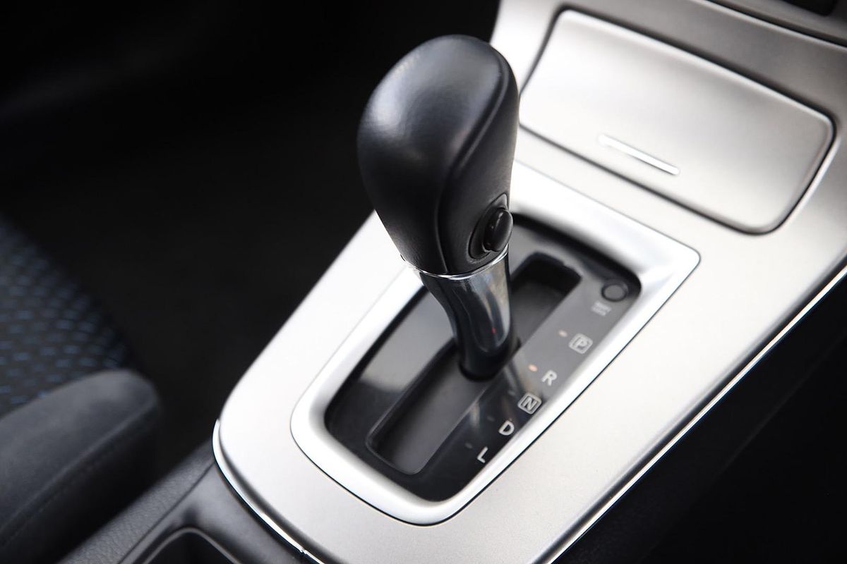 2013 Nissan Pulsar ST-L C12