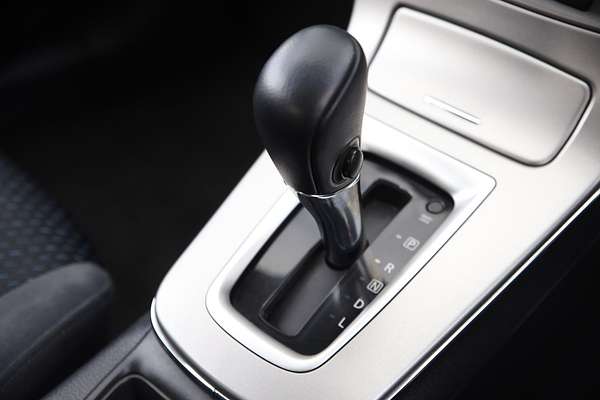 2013 Nissan Pulsar ST-L C12