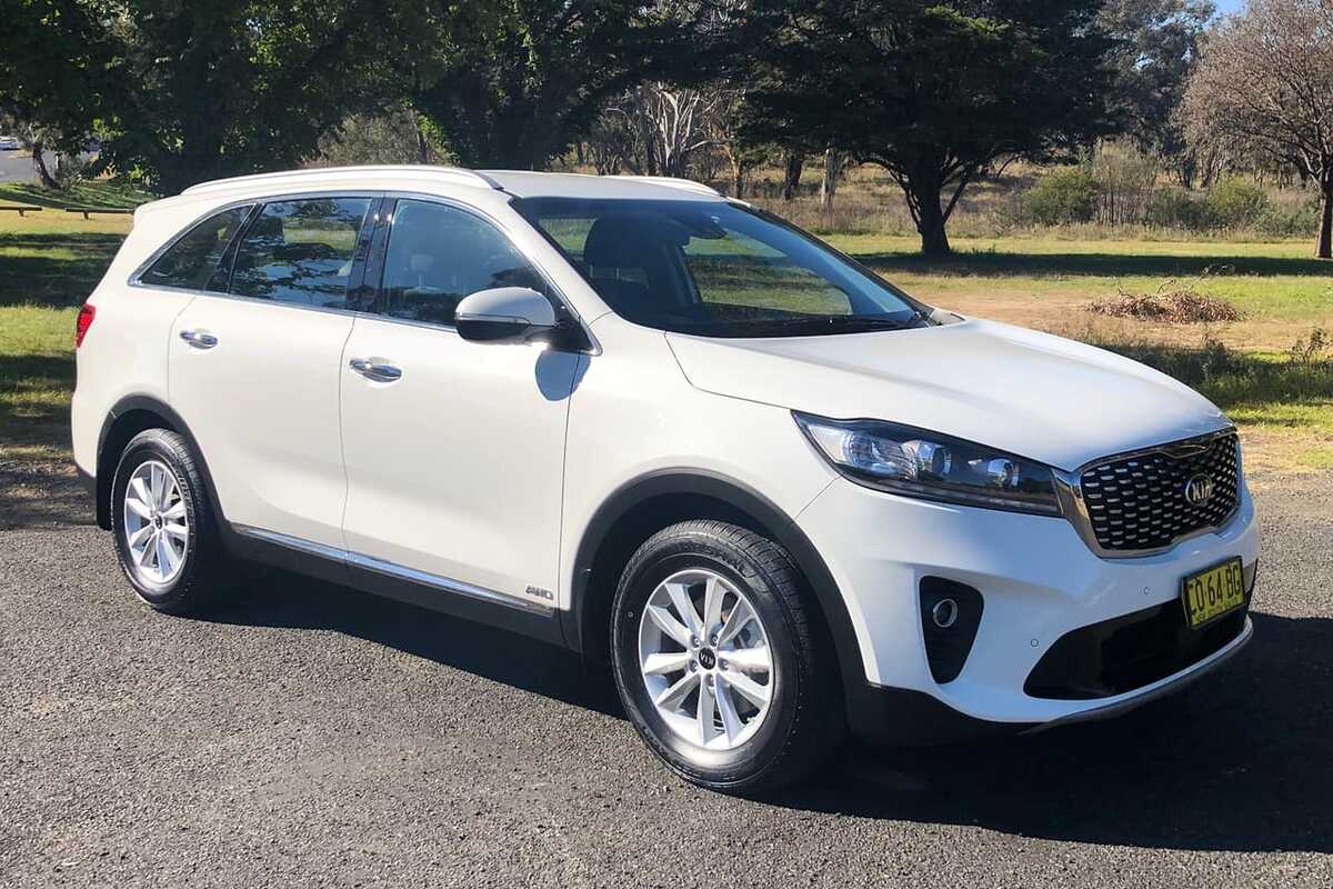 2017 Kia SORENTO Si UM