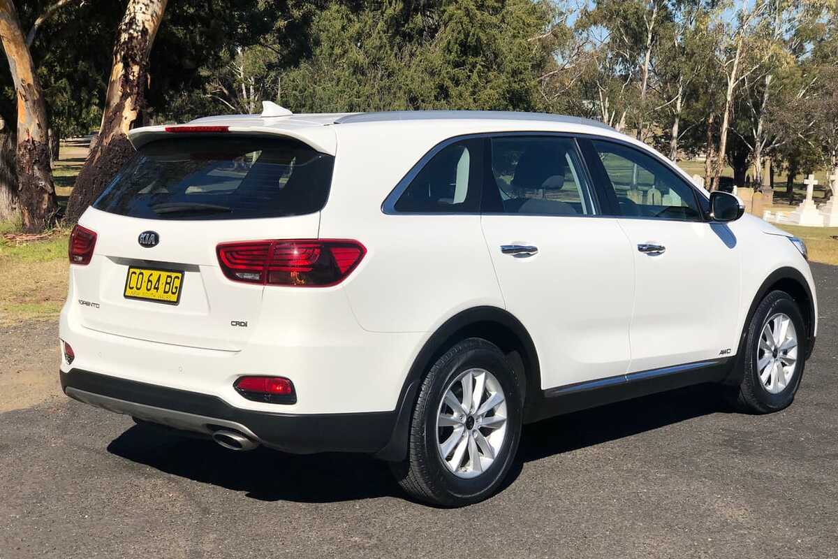 2017 Kia SORENTO Si UM