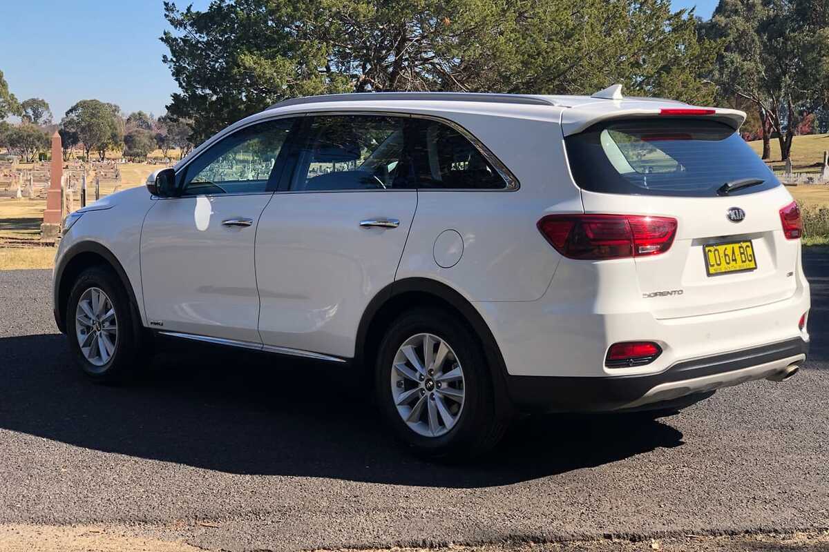 2017 Kia SORENTO Si UM
