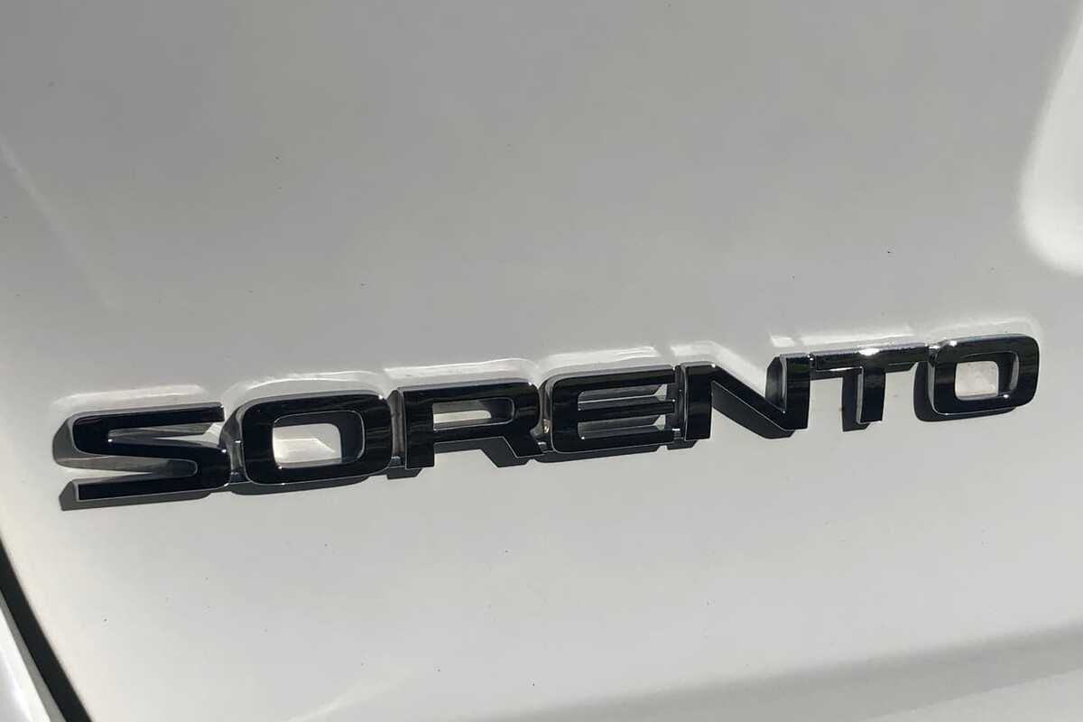 2017 Kia SORENTO Si UM
