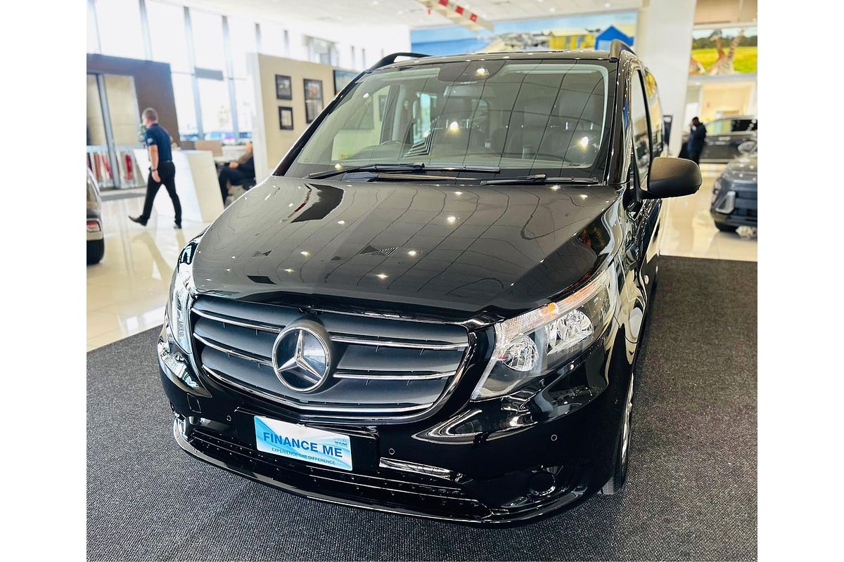 2021 Mercedes-Benz Valente 116CDI 447