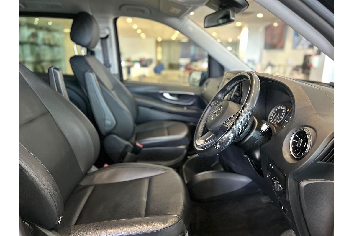 2021 Mercedes-Benz Valente 116CDI 447