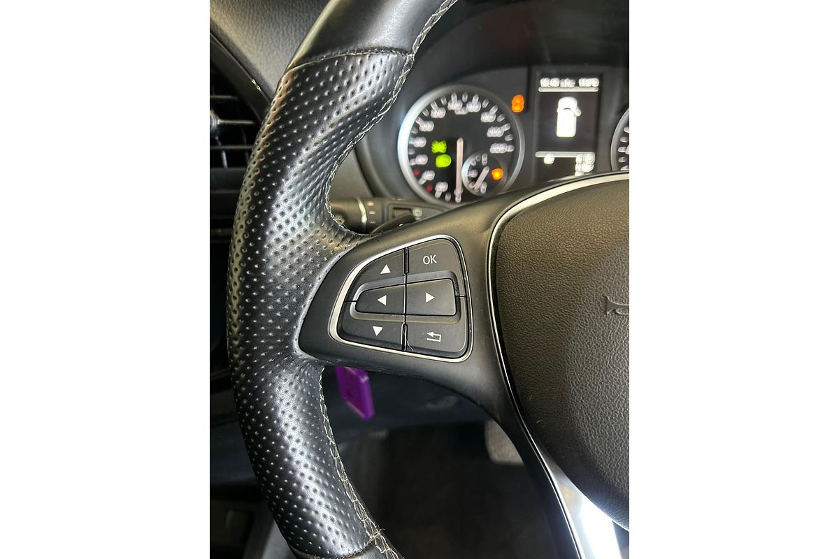 2021 Mercedes-Benz Valente 116CDI 447
