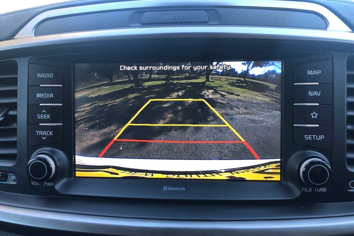 2017 Kia SORENTO Si UM