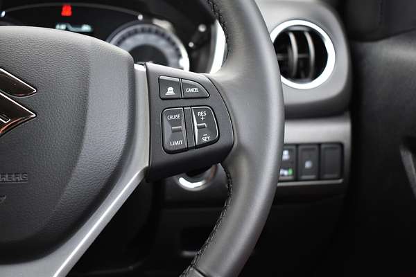 2024 Suzuki Vitara Turbo LY Series II