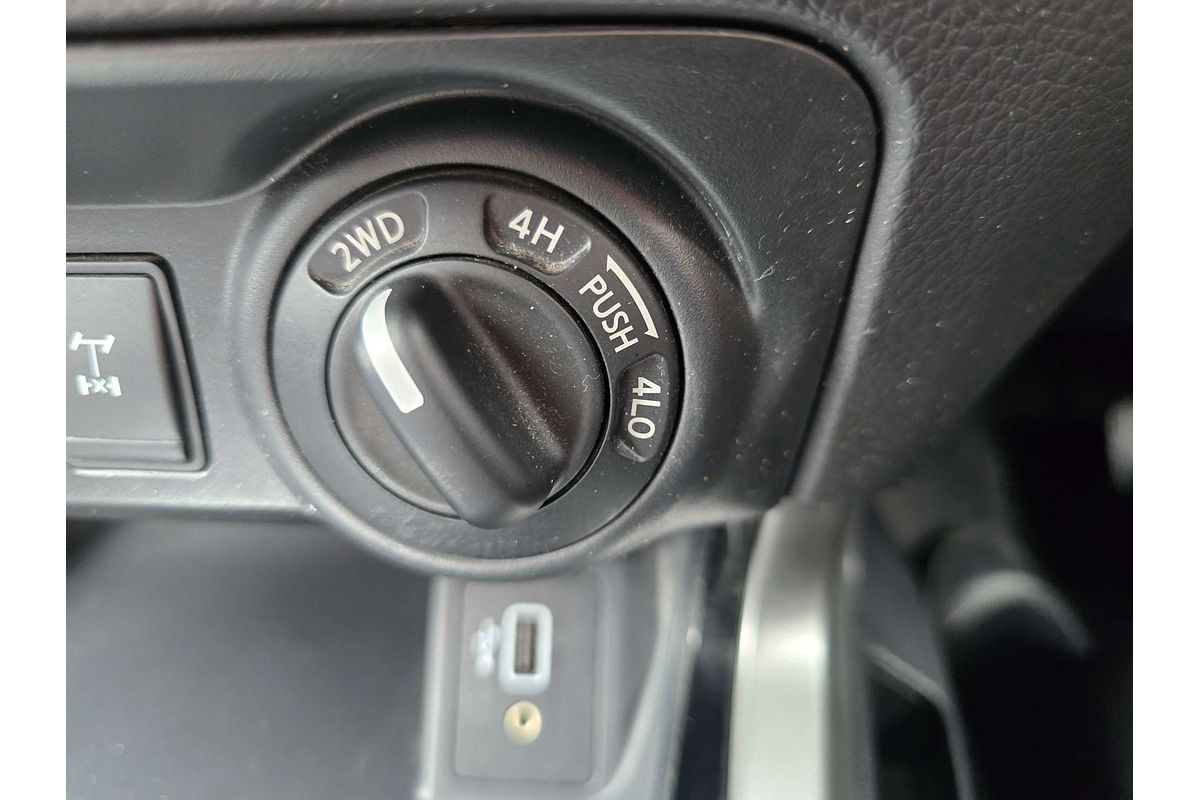 2020 Nissan Navara ST D23 Series 4 4X4