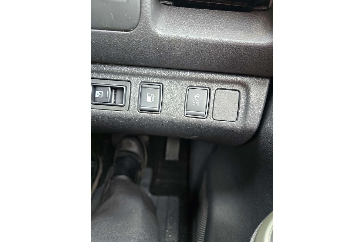 2020 Nissan Navara ST D23 Series 4 4X4