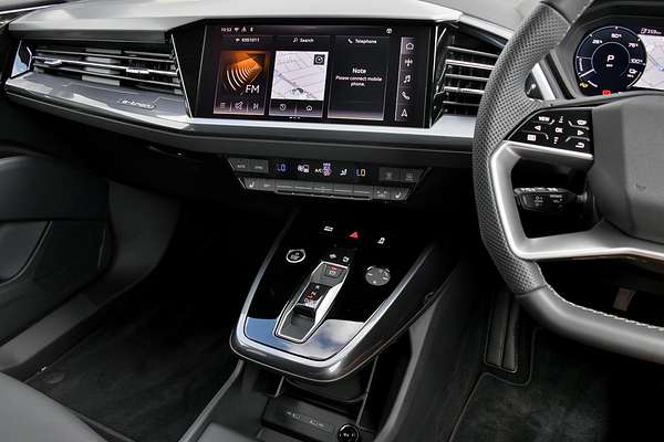 2024 Audi Q4 e-tron 55 F4