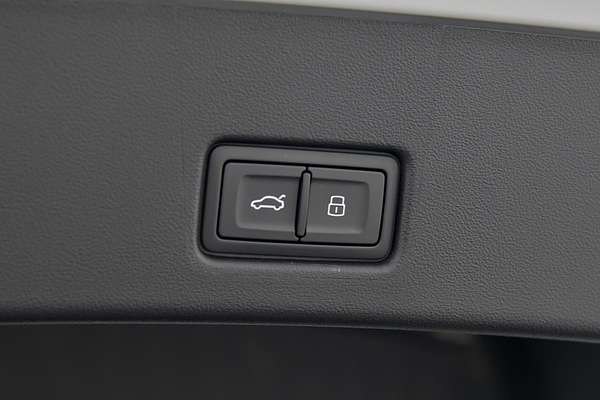 2024 Audi Q4 e-tron 55 F4