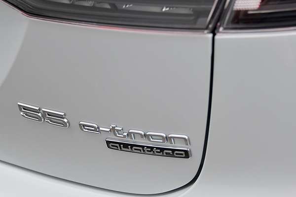 2024 Audi Q4 e-tron 55 F4