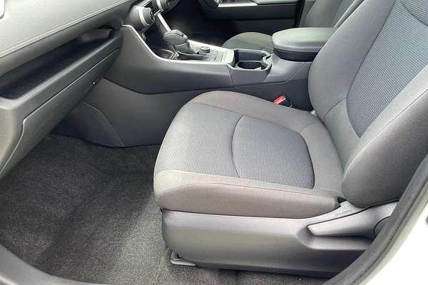 2020 Toyota RAV4 GX AXAH54R