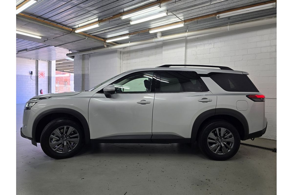 Nissan PATHFINDER PET AUTO 2WD ST-L
