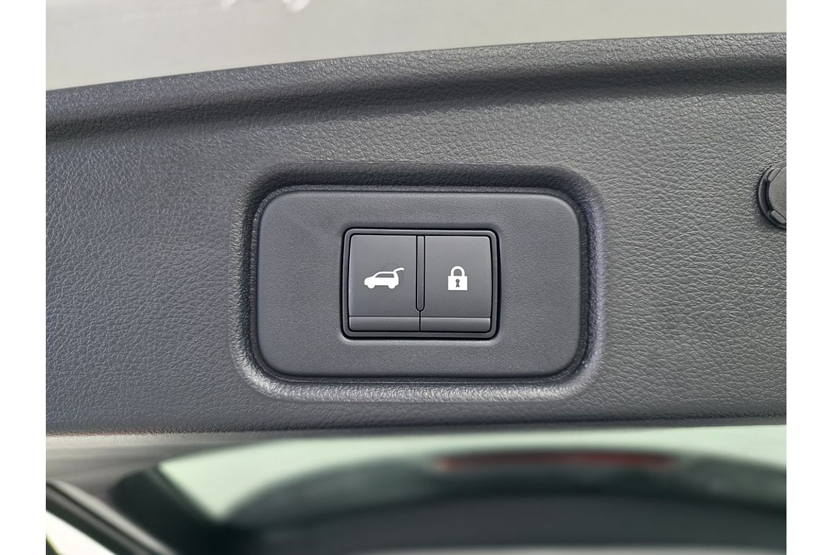 2024 Nissan Pathfinder ST-L R53