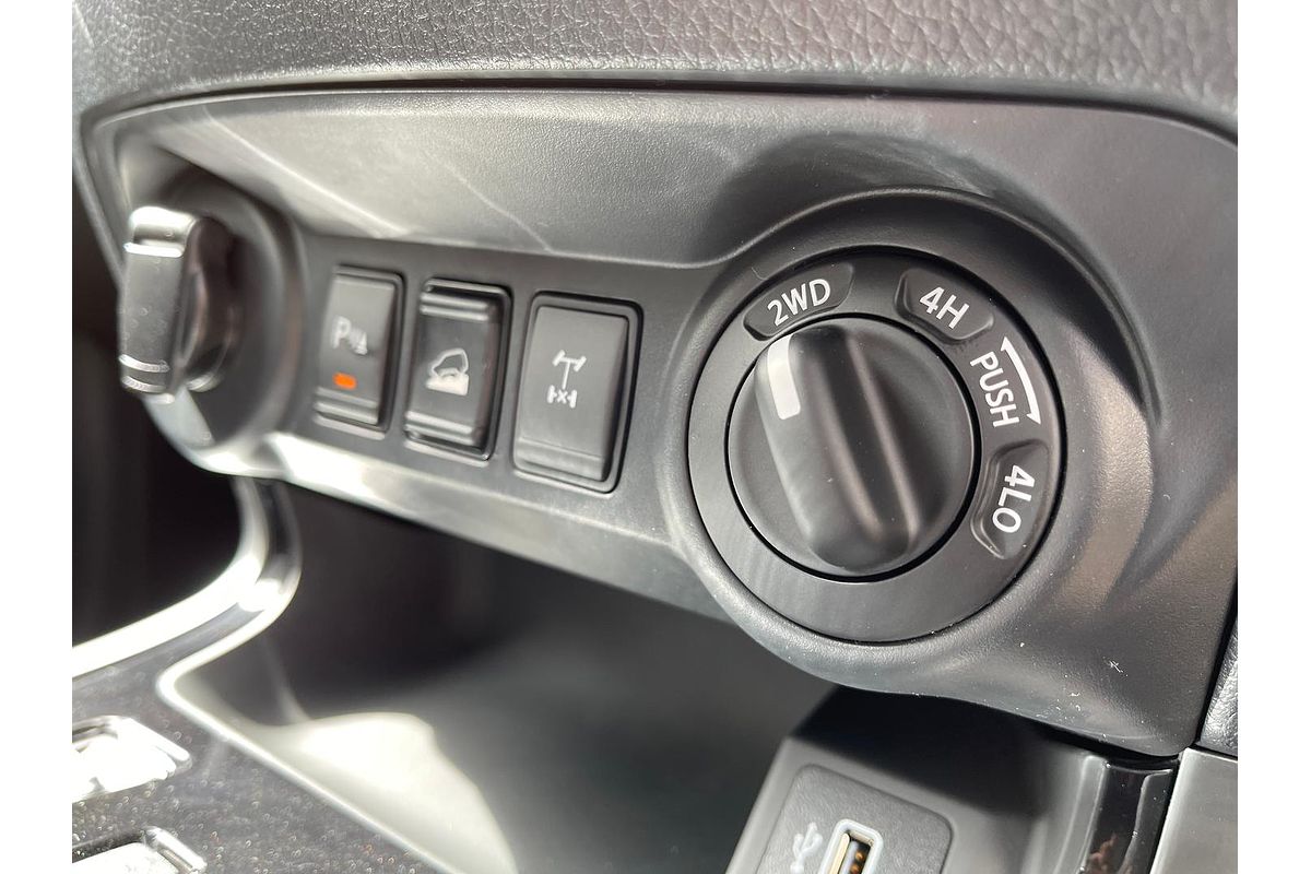 2024 Nissan Navara ST-X D23 4X4